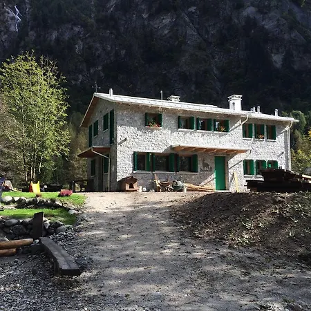 Πανσιόν Rifugio Luna Nascente *